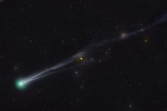 Comet Lemmon Comet Month Sun End Swan