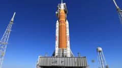 Artemis Moon Orbit Sls Rocket Astronauts