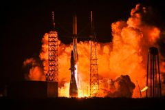 Mars Mission Jeff Bezos' Escapade Rocket Earth